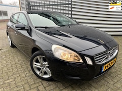 Volvo V60 - 1.6 T3|Airco|Navi|Trekhaak|PDC|