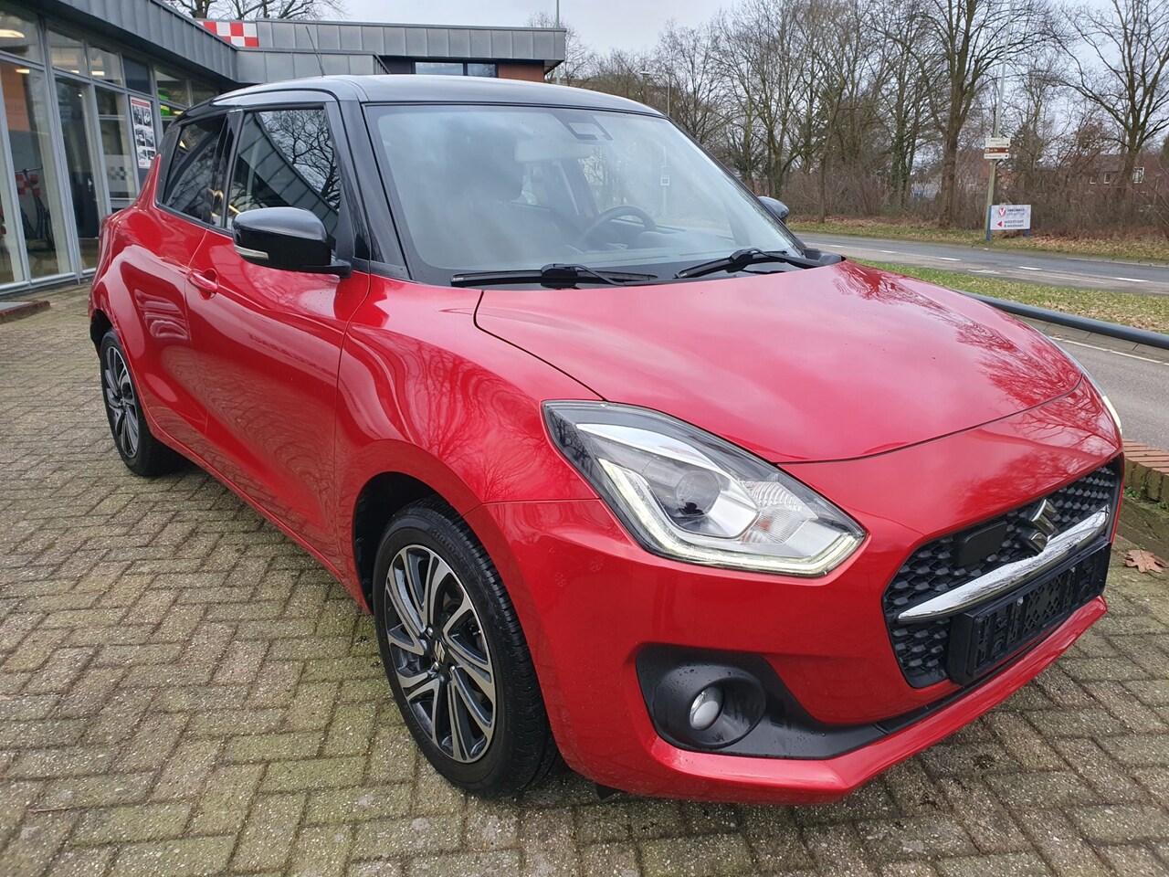 Suzuki Swift - 1.2 Style Smart Hybrid 1.2 Style Smart Hybrid - AutoWereld.nl