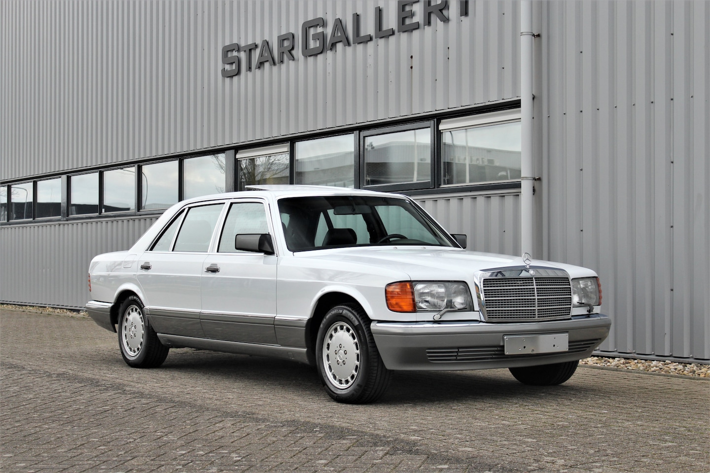 Mercedes-Benz S-klasse - 560 SEL Youngtimer 124409km - AutoWereld.nl