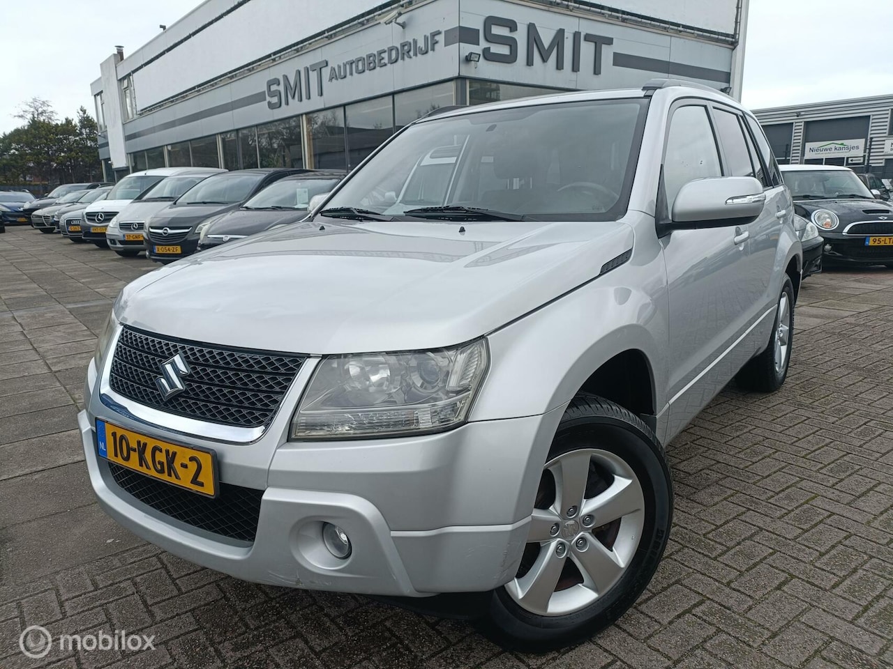 Suzuki Grand Vitara - 2.4 Exclusive 4WD/CC/Trekhaak/Keyless - AutoWereld.nl