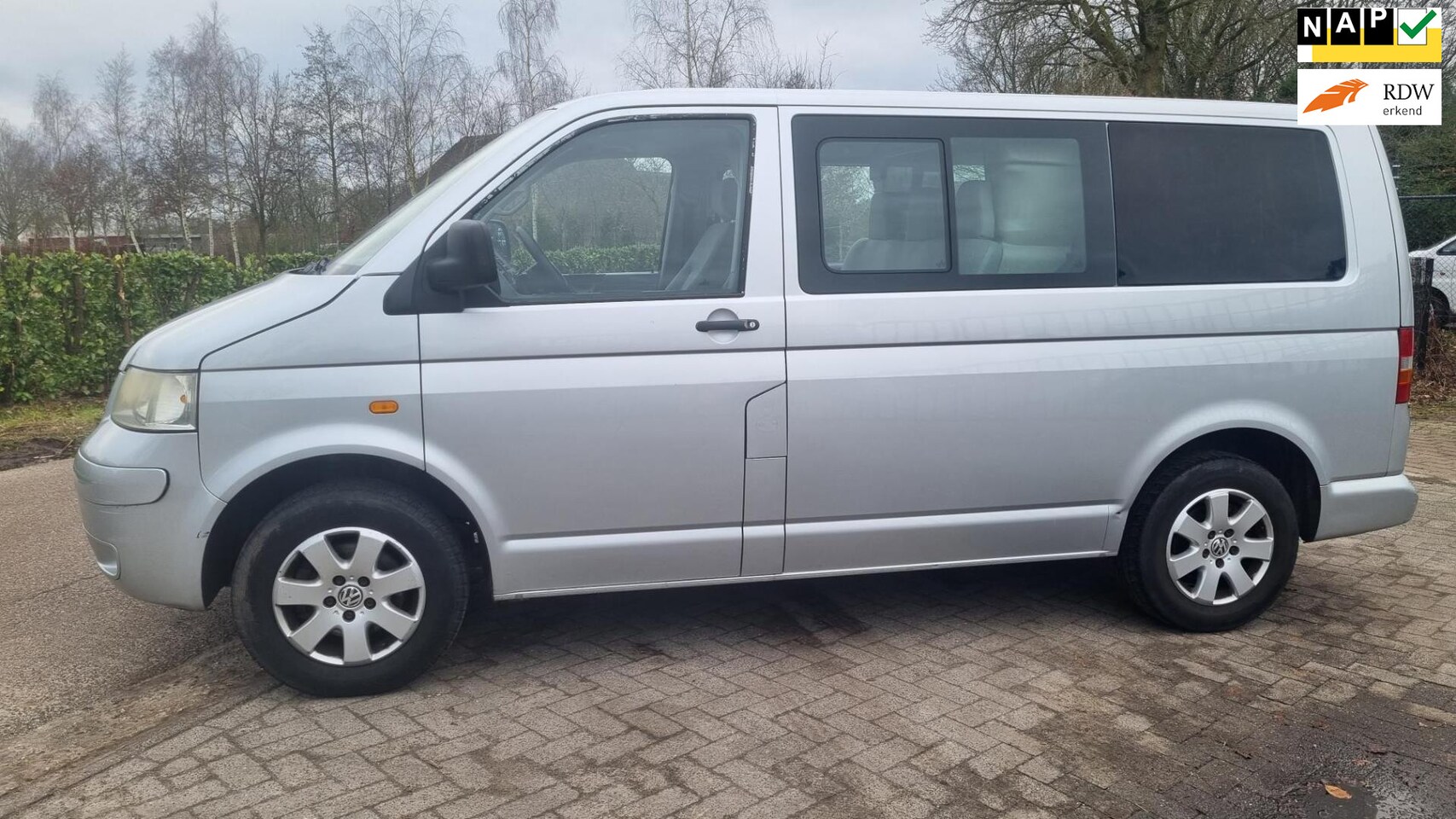 Volkswagen Transporter Multivan - 1.9 TDI 300 AIRCO-CLIMA DUBCAB MULTIVAN CARAVELLE 2005 - AutoWereld.nl