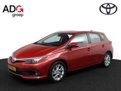 Toyota Auris - 1.2T Aspiration Automaat | Trekhaak | Achteruitrijcamera | Climate Control | Cruise Contro