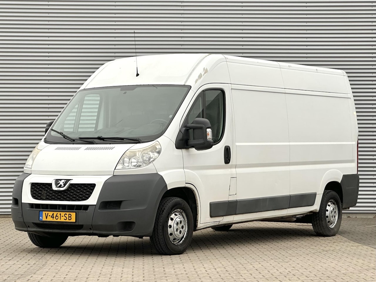 Peugeot Boxer - 335 2.2 HDI L3H2 335 2.2 HDI L3H2 - AutoWereld.nl