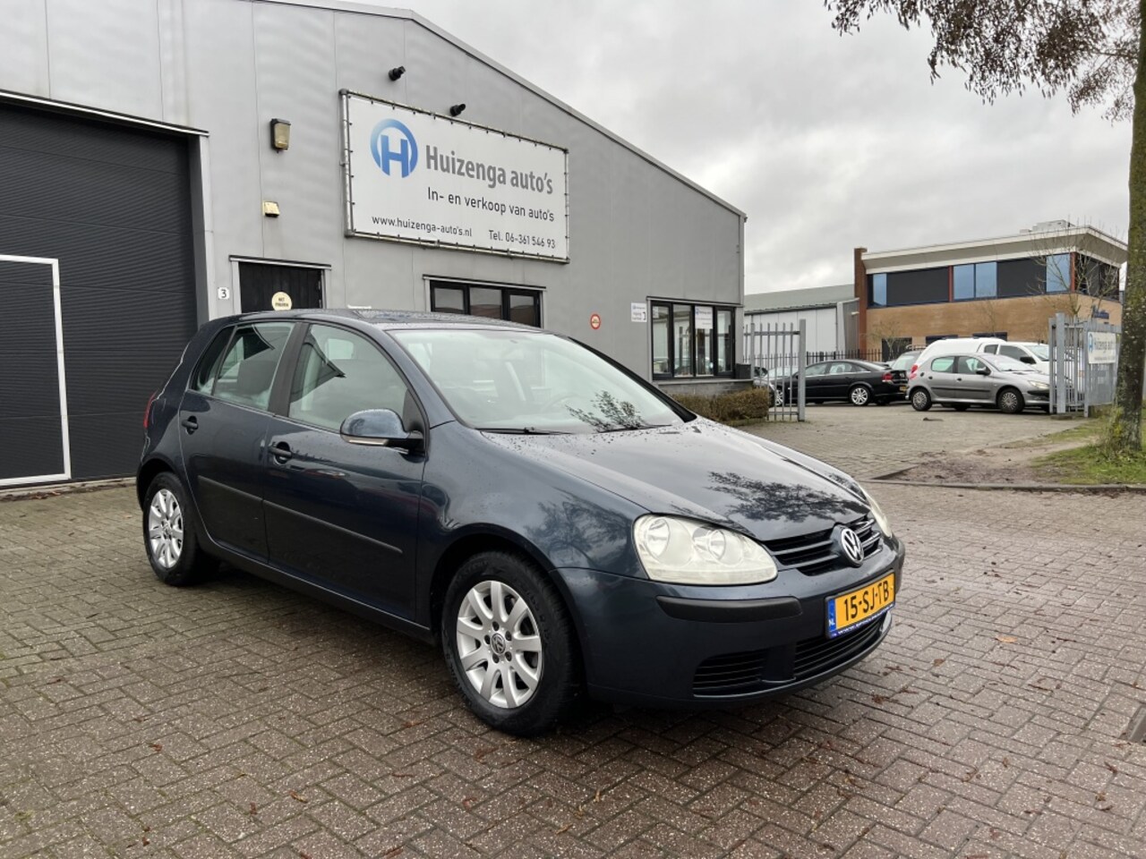 Volkswagen Golf - 1.6 FSI Comfortline|5DRS| AIRCO| Met APK! - AutoWereld.nl