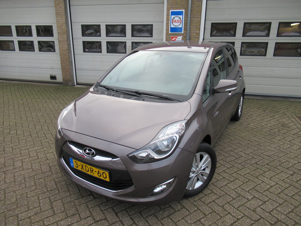 Hyundai ix20 - 1.4i Go! Bleu Drive - AutoWereld.nl