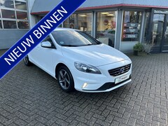 Volvo V40 - 2.0 T2 R-Design