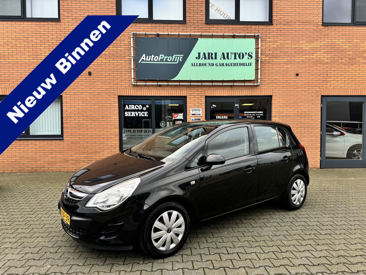 Opel Corsa - 1.2-16V Berlin Navi, zeer netjes - AutoWereld.nl