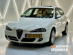 Alfa Romeo 147 - 1.6 T.Spark Business Pro 5D | PANO | FULL LEDER | DB-RIEM VV