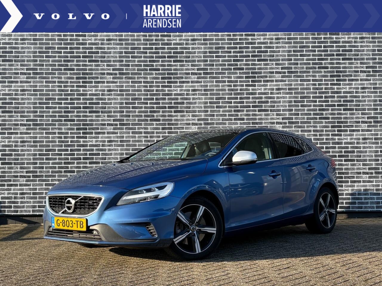 Volvo V40 - 1.5 T3 Polar+ Sport | Panoramadak | Trekhaak | Lederen bekleding | Harman Kardon audio | S - AutoWereld.nl