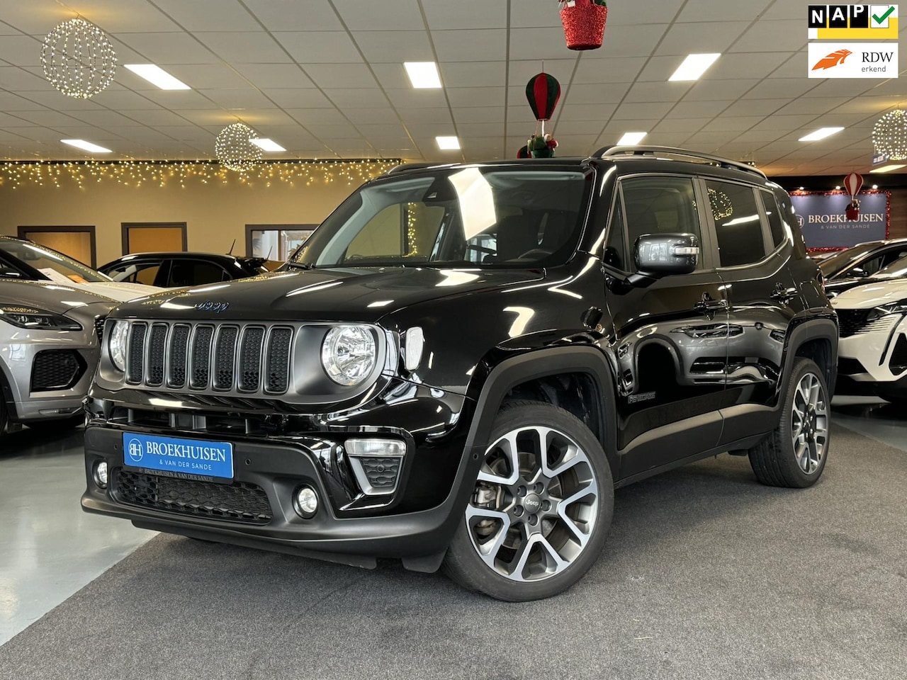 Jeep Renegade - 4xe 240pk Plug-in Hybrid Electric S Automaat / Camera / Stoelverwarming - AutoWereld.nl