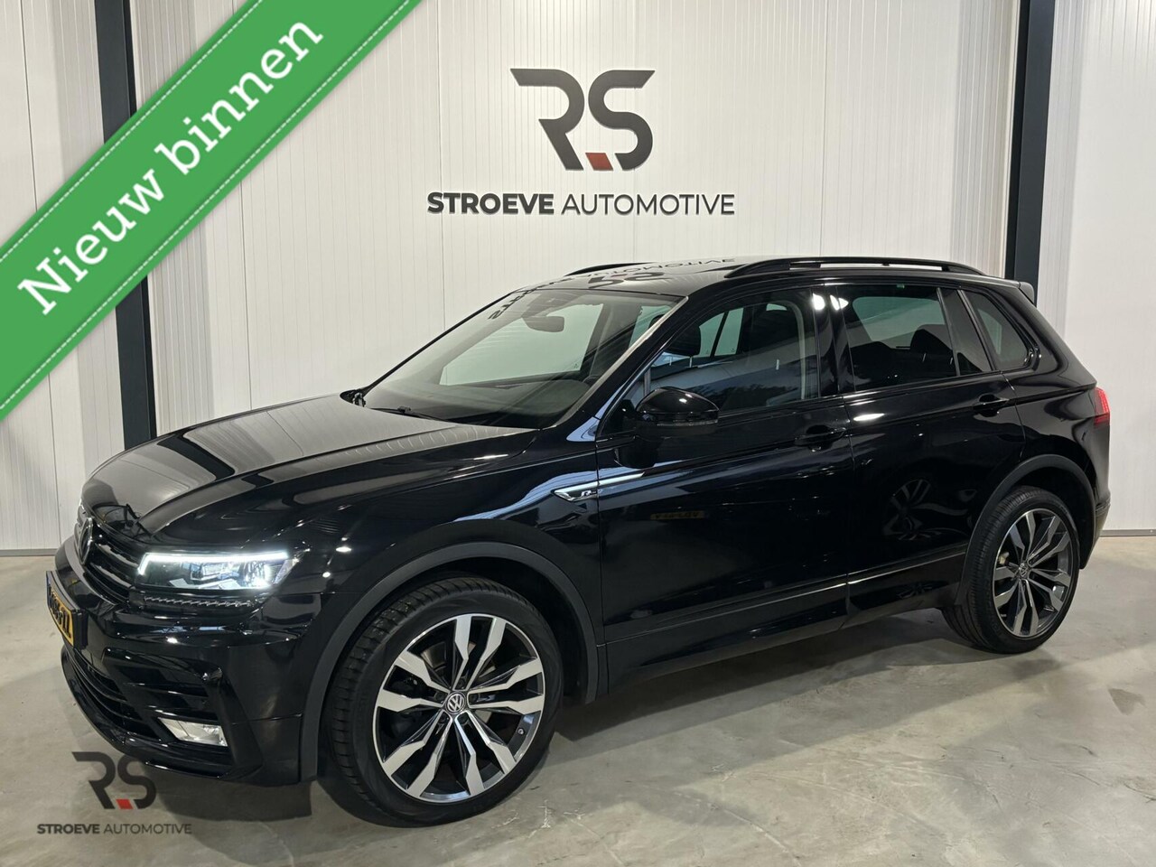 Volkswagen Tiguan - 2.0 TSI 180 pk DSG 4-Motion Highline | Navi | LED | ACC | Keyless | Pano | Virtual Cockpit - AutoWereld.nl