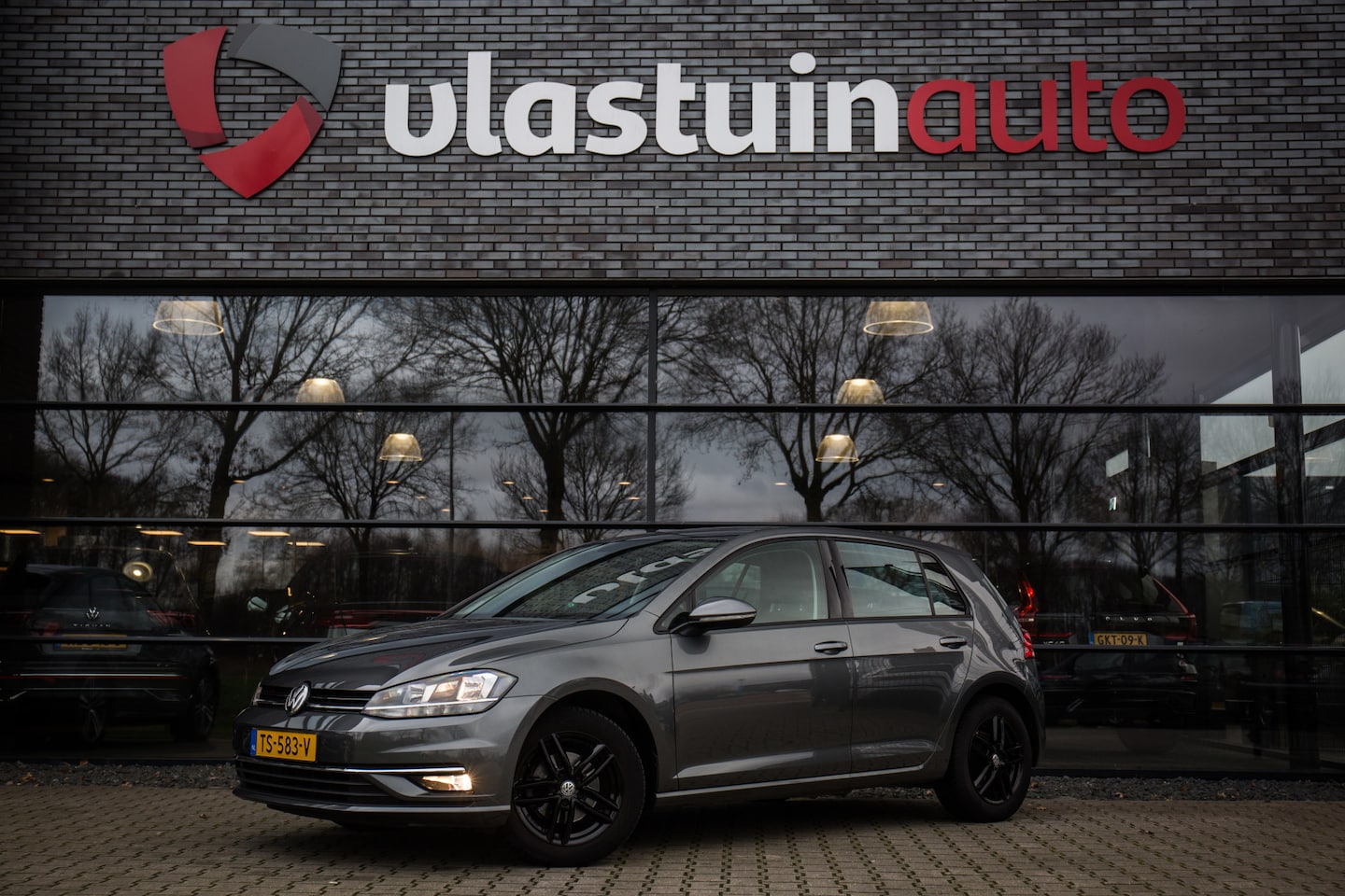 Volkswagen Golf - 1.0 TSI Comfortline 1.0 TSI Comfortline - AutoWereld.nl