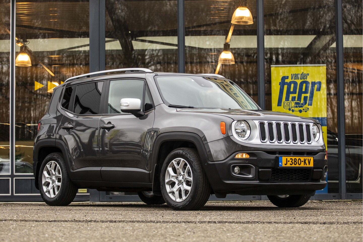 Jeep Renegade - 1.4 MultiAir Limited 1.4 MultiAir Limited - AutoWereld.nl