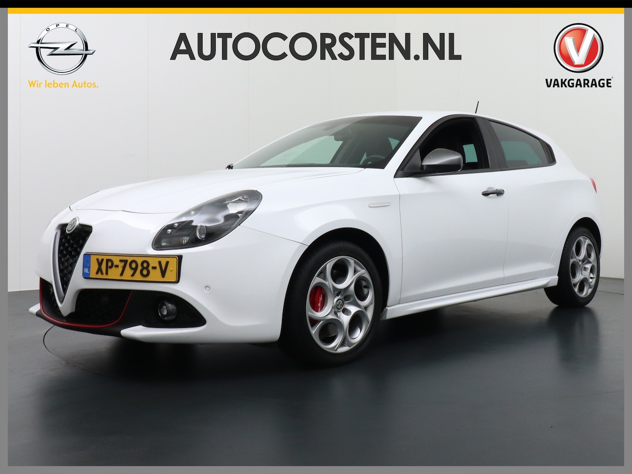 Alfa Romeo Giulietta - 1.4T MultiAir 170PK Autom6. Sideskirts Navi Ecc DAB Cruise Control Pdc Led Lmv 17" Pack Vi - AutoWereld.nl