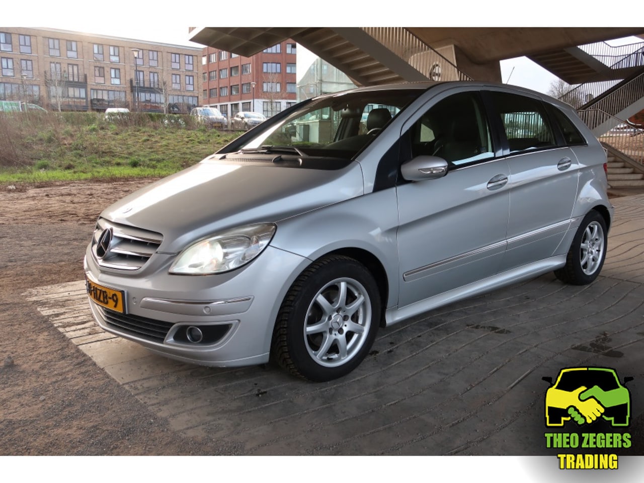 Mercedes-Benz B-klasse - 200 Turbo 200 Turbo, Automaat, Leer, Panoramadak, lichte schade - AutoWereld.nl