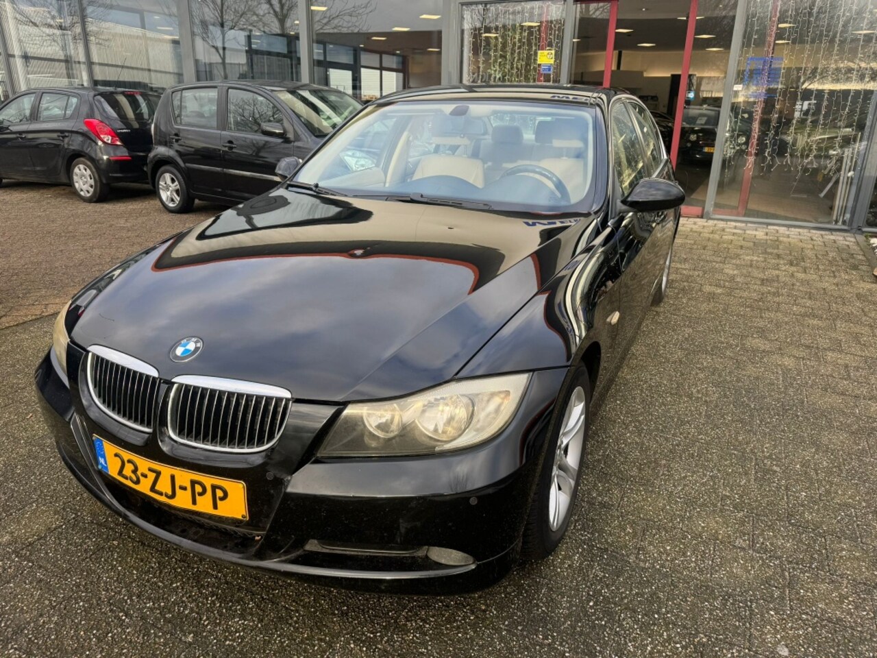 BMW 3-serie - 318i Business Line APK 10-25 LEDER BJ 2008 !!! - AutoWereld.nl