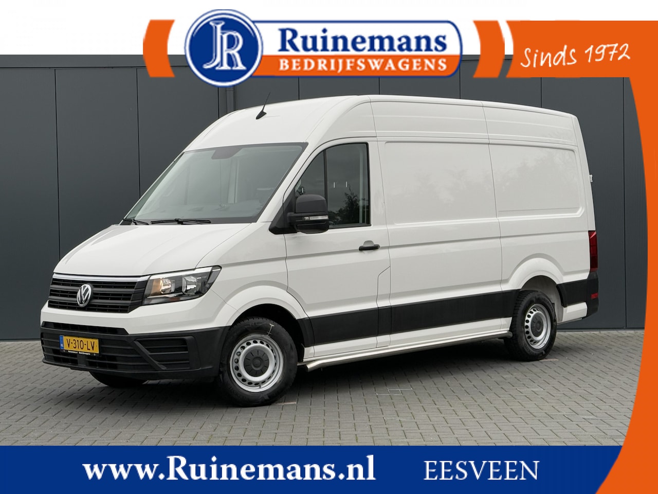 Volkswagen Crafter - 35 2.0 TDI 141 PK / L3H3 / AIRCO / CRUISE / CAMERA / 3-ZITS / 3 TONS TREKHAAK / 3000 KG AH - AutoWereld.nl