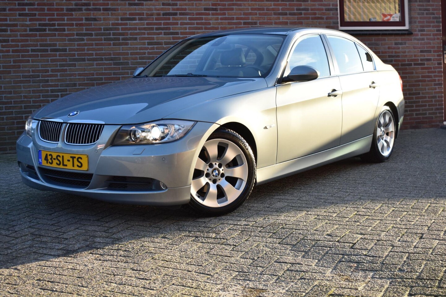 BMW 3-serie - 325i High Executive '07 NL auto, xenon, inruil mogelijk - AutoWereld.nl