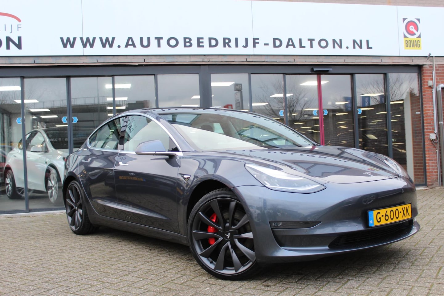 Tesla Model 3 - Performance AWD 75 kWh 462 PK 20" AUTOPILOT / PANODAK / LEER / 1e EIG - AutoWereld.nl