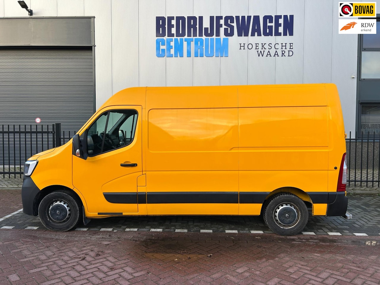 Renault Master - T35 2.3 dCi 135 L2H2 nw.model | Euro 6 |Inrichting - AutoWereld.nl