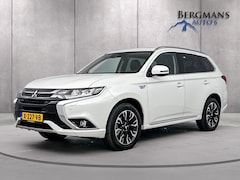 Mitsubishi Outlander - 2.0 PHEV Prestige+ // ZONNEDAK // LEDER //