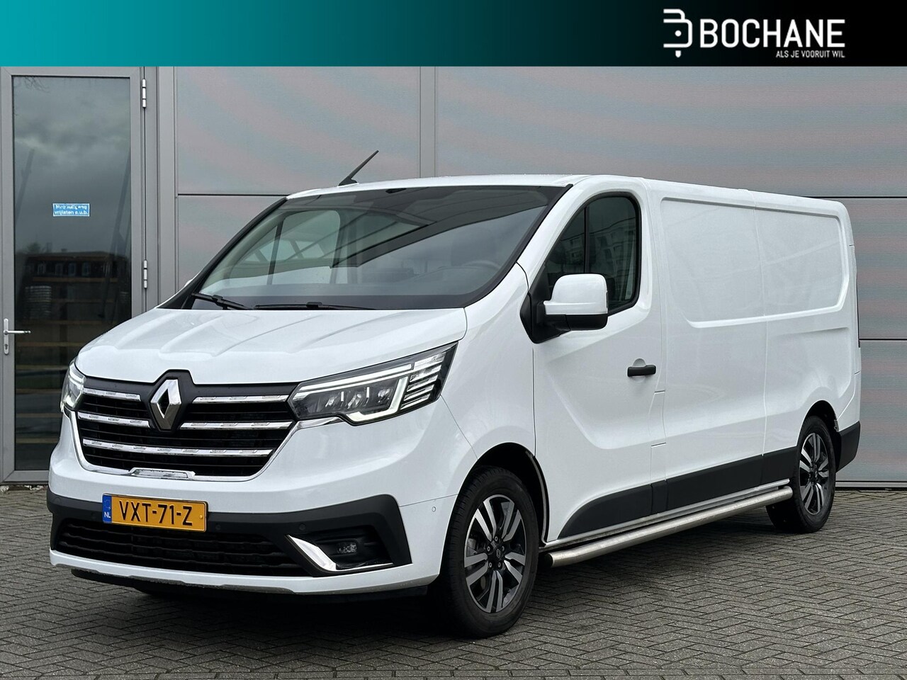 Renault Trafic - 2.0 dCi 130 T30 L2H1 Work Edition | NAVIGATIE | CAMERA | TREKHAAK | SIDEBARS | 3-ZITS | NL - AutoWereld.nl