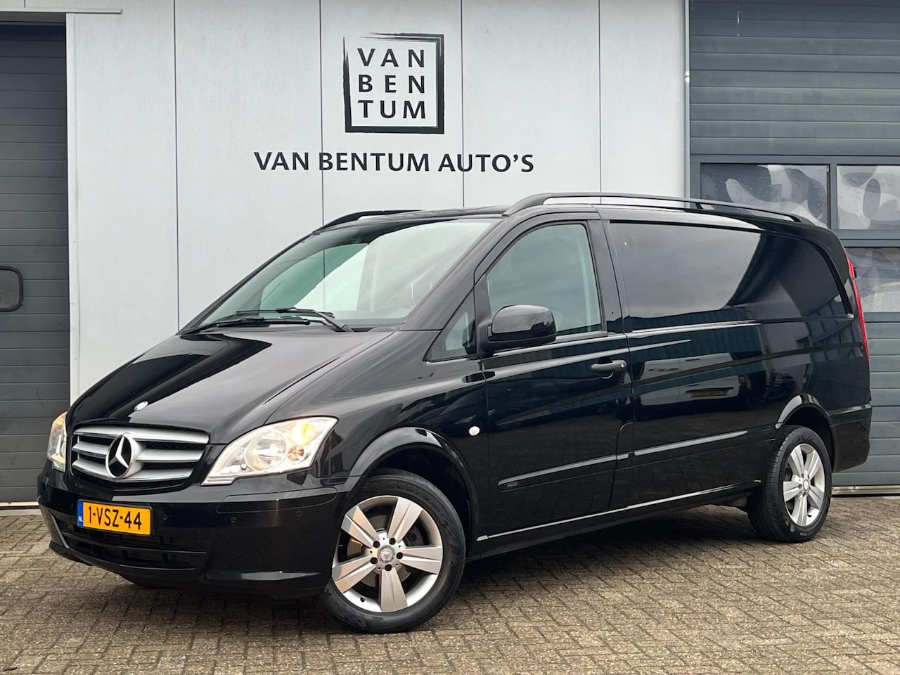 Mercedes-Benz Vito - 113CDI 320 Lang Autom. Airco 3-pers. PDC - AutoWereld.nl