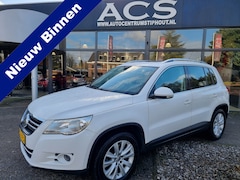 Volkswagen Tiguan - 2.0 TSI Sport&Style 4Motion