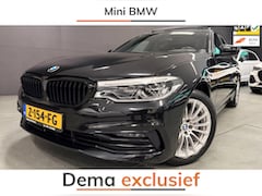 BMW 5-serie Touring - 520i High Executive PANO/LEDER/H-UP/DAB/CARPLAY/SFEERVERL///