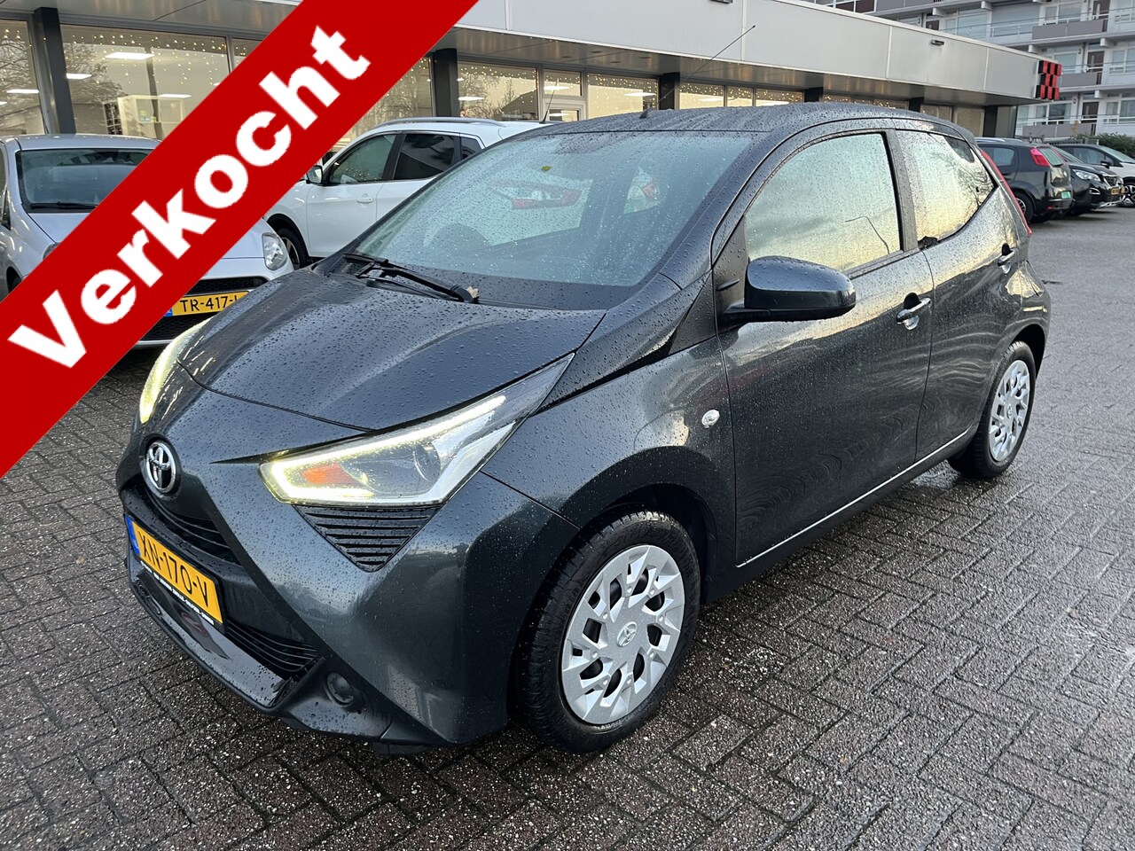 Toyota Aygo - 1.0 VVT-i x-play 5dkm!! Acamera Nap - AutoWereld.nl