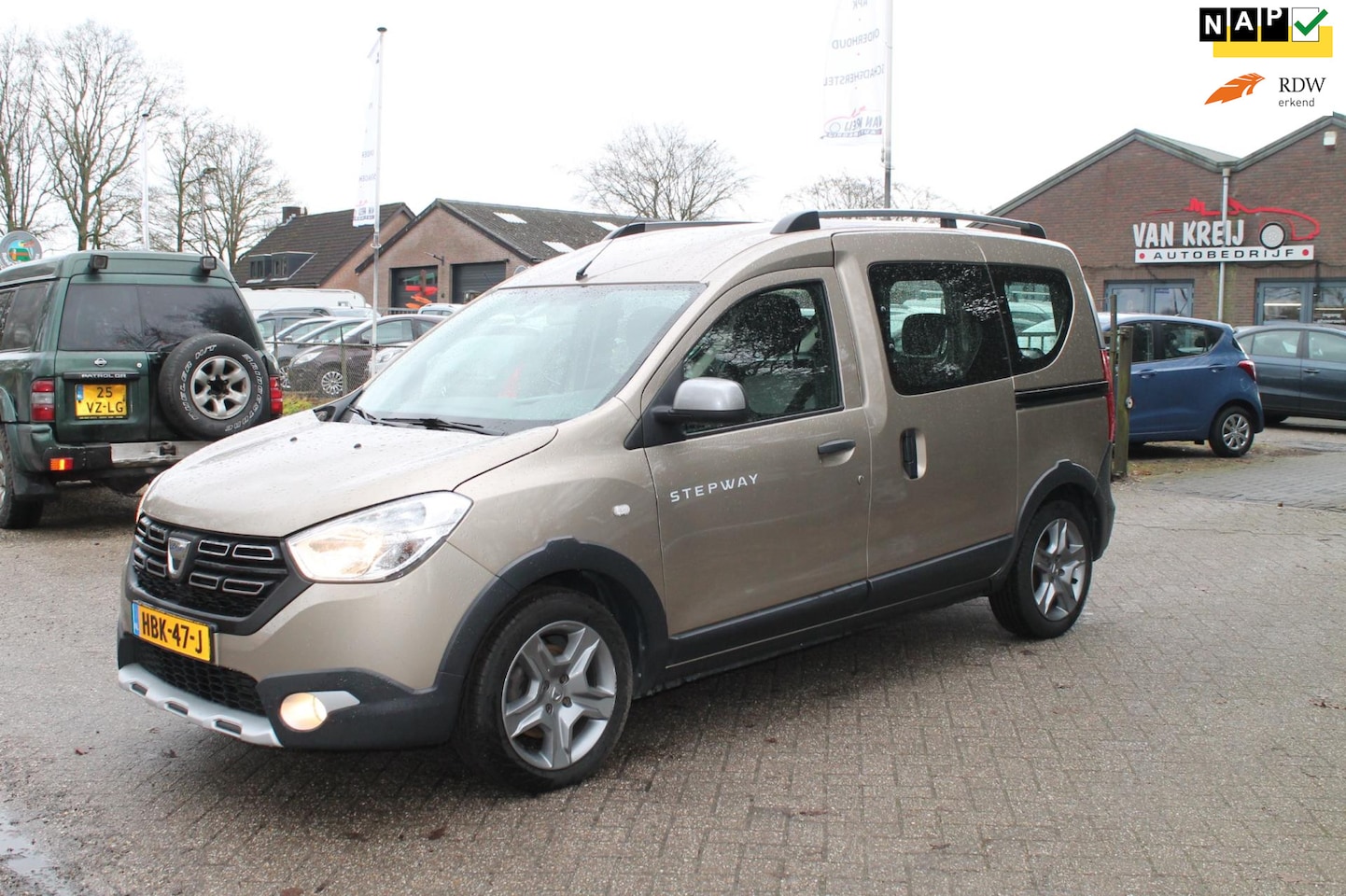 Dacia Dokker - 1.6 SCe 1.6 SCe, Stepway Navi Airco Trekhaak, Cruise - AutoWereld.nl