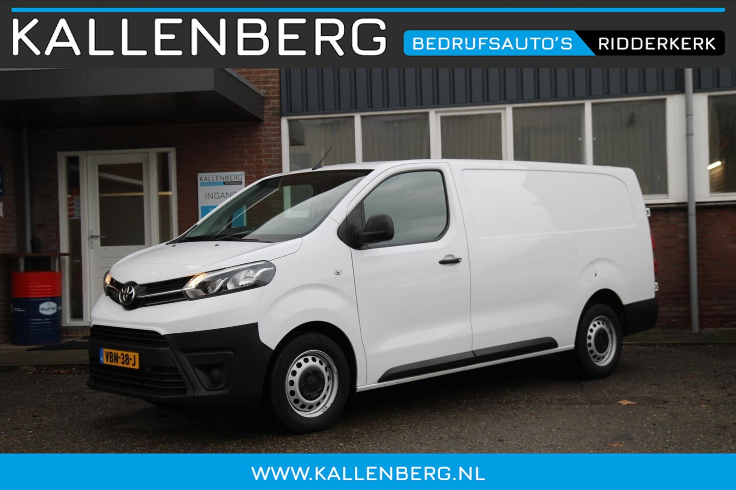 Toyota PROACE Long Worker - 1.5 D-4D Cool Comfort / Trekhaak / Cruise / 3 zits - AutoWereld.nl