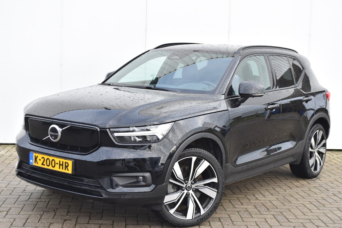 Volvo XC40 - Recharge P8 AWD R-Design Recharge P8 AWD R-Design - AutoWereld.nl