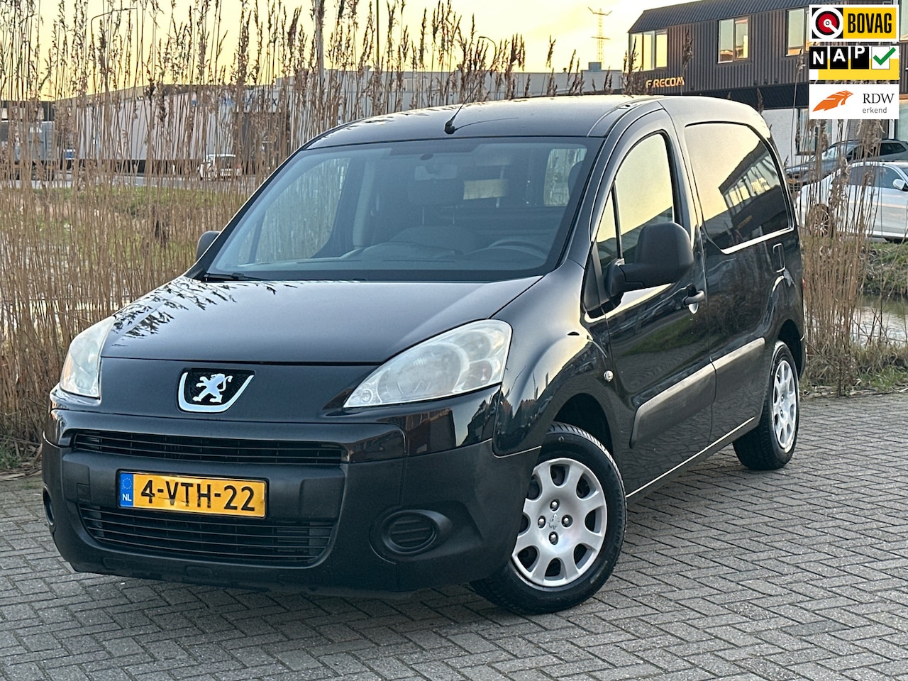 Peugeot Partner - 120 1.6 e-HDI L1 XT Profit + Airco Schuifdeur Trekhaak Nieuwe Apk - AutoWereld.nl