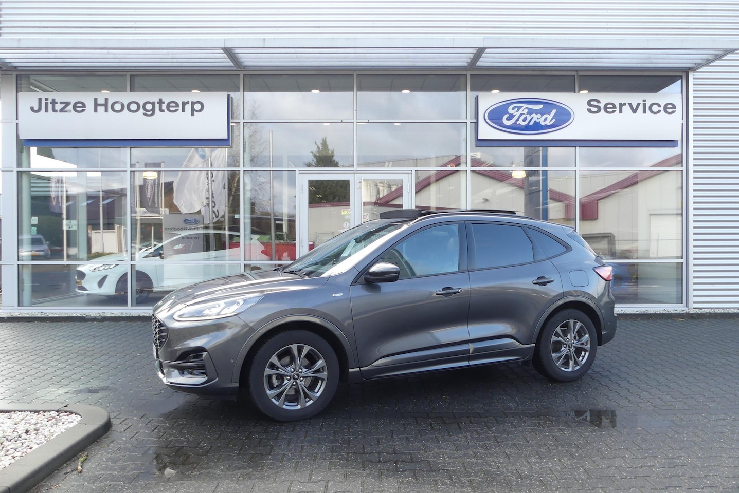 Ford Kuga - 1.5 EcoBoost ST-Line X NAVI.ADAPTIVE CRUISE.PANORAMADAK/SCHUIFDAK.CAMERAS,KEYLESS.WINTERPA - AutoWereld.nl