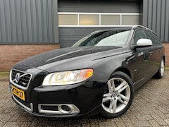 Volvo V70 - 1.6 T4 R-Edition / Leder / Automaat / All-season