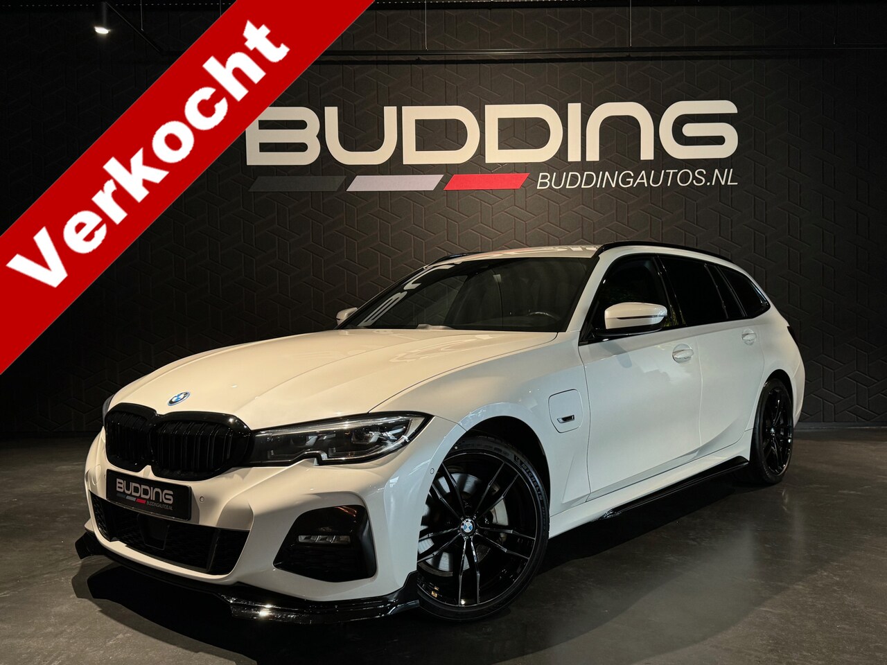 BMW 3-serie Touring - 330e High Exe | M-performance | Adap Cruise | Carplay - AutoWereld.nl