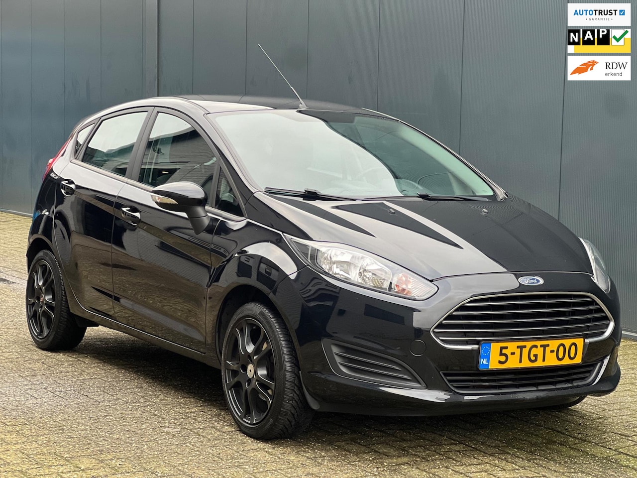 Ford Fiesta - 1.0 NW APK+Beurt|Airco|Navi|Sportvelgen|Boekjes - AutoWereld.nl