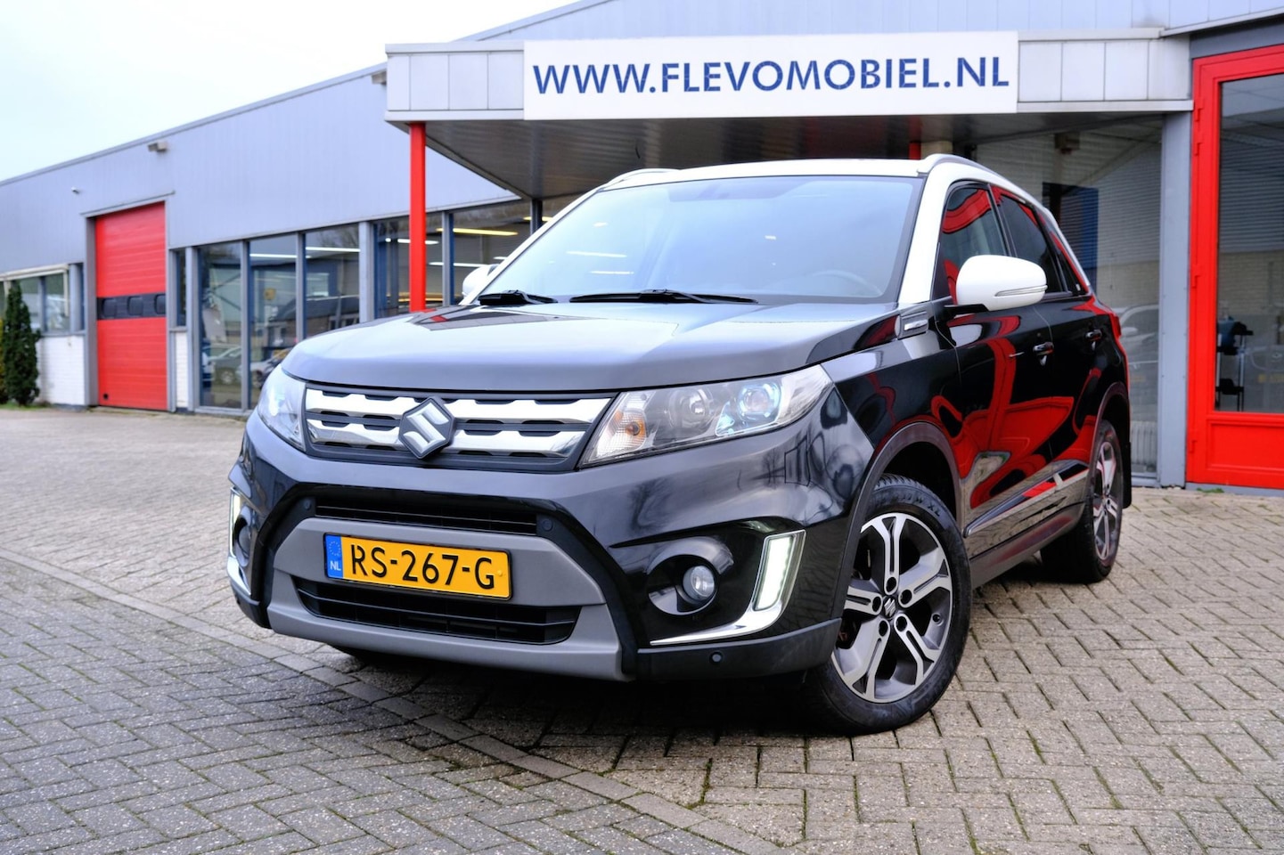 Suzuki Vitara - 1.6 High Executive Pano|Leder-Alcantara|Adapt.Cruise|Navi|LMV - AutoWereld.nl