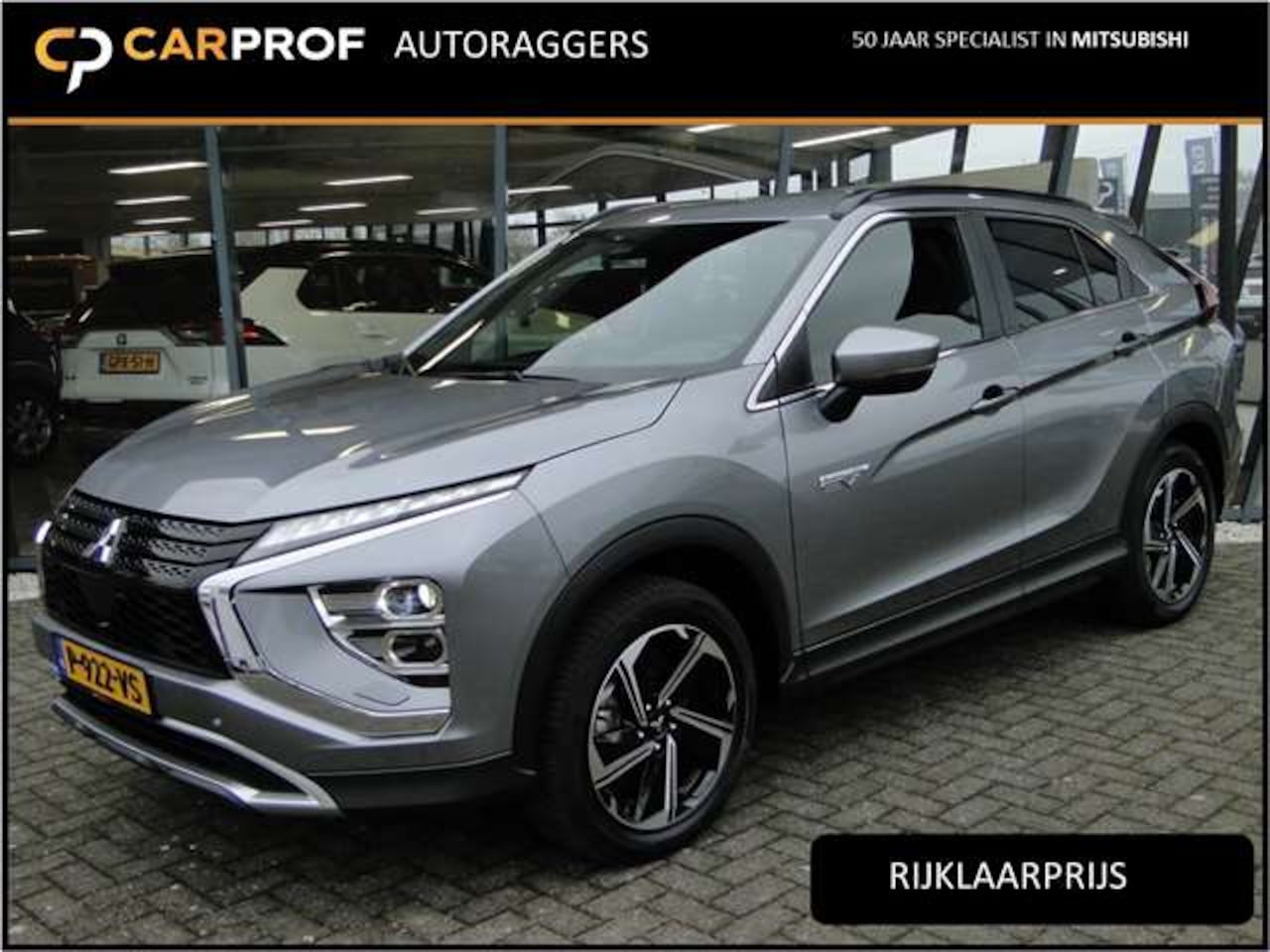 Mitsubishi Eclipse Cross - PHEV 2.4 Intense+ | Led | PDC | Navi | Standkachel | Trekhaak - AutoWereld.nl