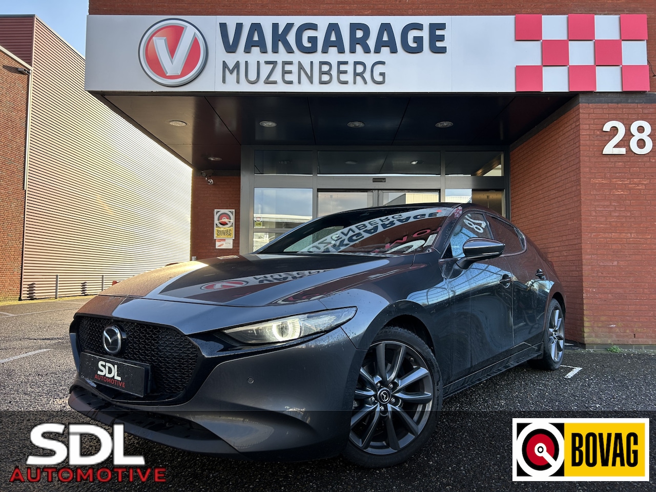 Mazda 3 - 2.0 e-SkyActiv-G M Hybrid 122 Comfort // FULL LED // HUD // ADAPTIV CRUISE // BOSE AUDIO / - AutoWereld.nl