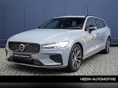 Volvo V60 - 2.0 T6 Plug-in hybrid AWD Plus Dark | Trekhaak | Voorruit verwarming | Pilot assist | Dode