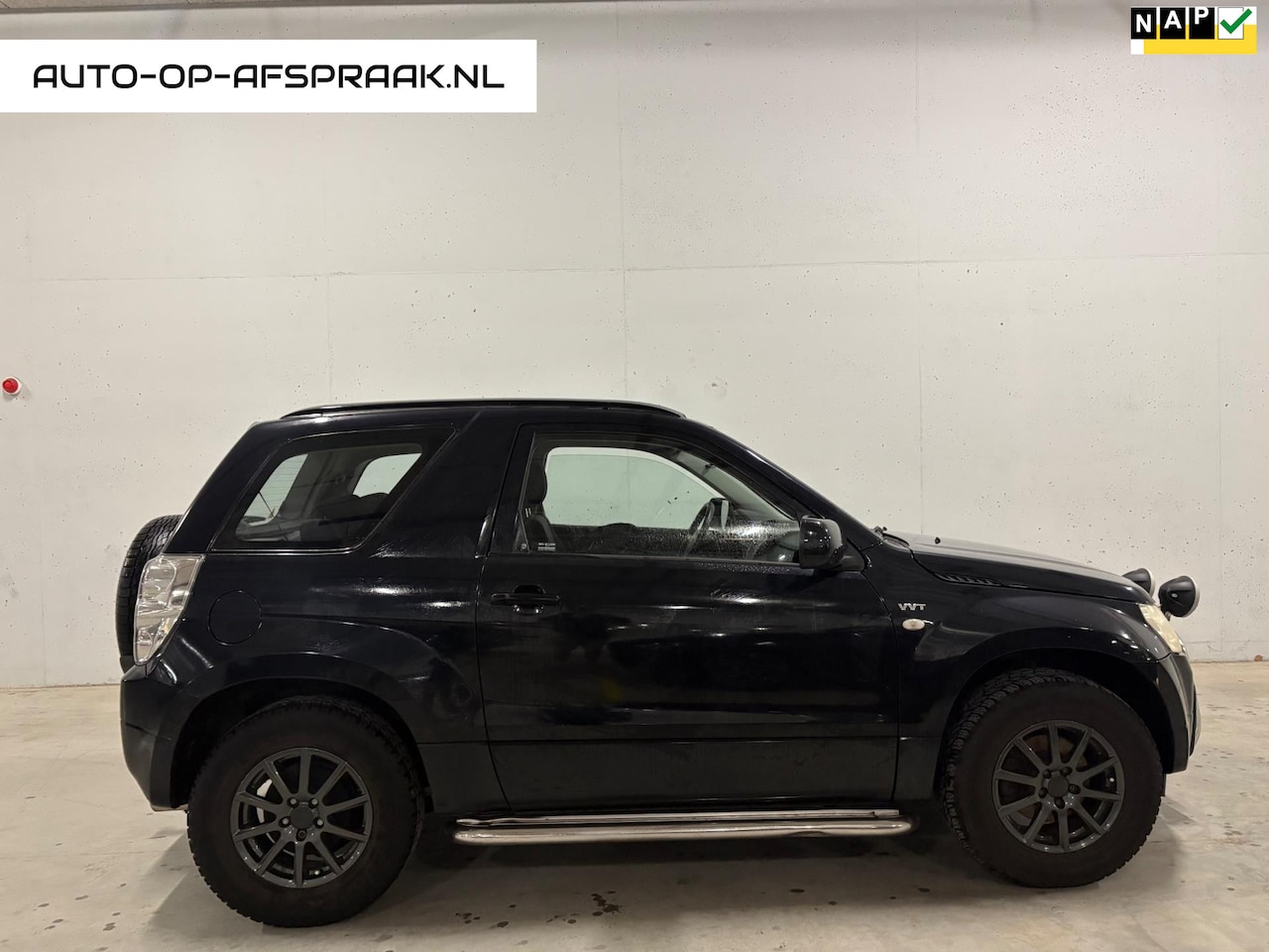 Suzuki Grand Vitara - 1.6-16V JLX 4x4 Airco Trekhaak - AutoWereld.nl