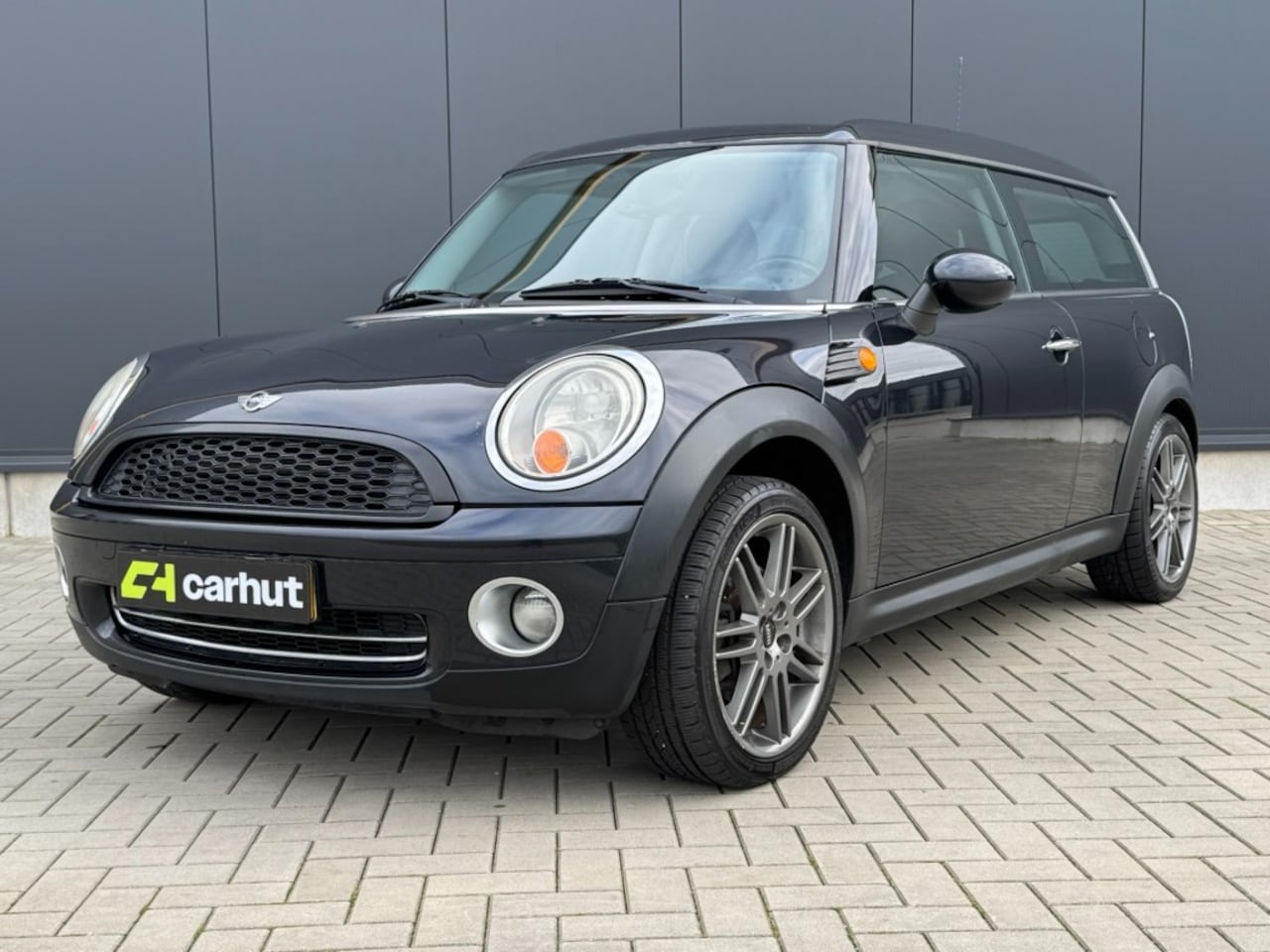 MINI Clubman - 1.6 Clubman Nieuwe banden, APK, Grote beurt - AutoWereld.nl