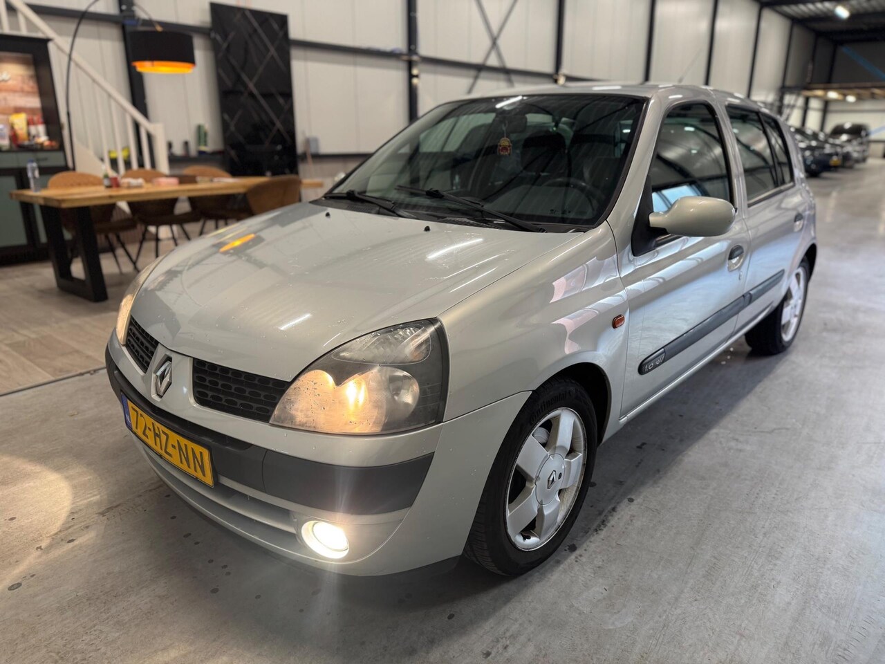 Renault Clio - 1.6-16V 2002 90NAP NIEUWE APK - AutoWereld.nl