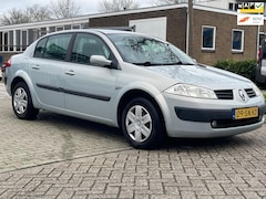 Renault Mégane - 1.6-16V Dynamique Comfort