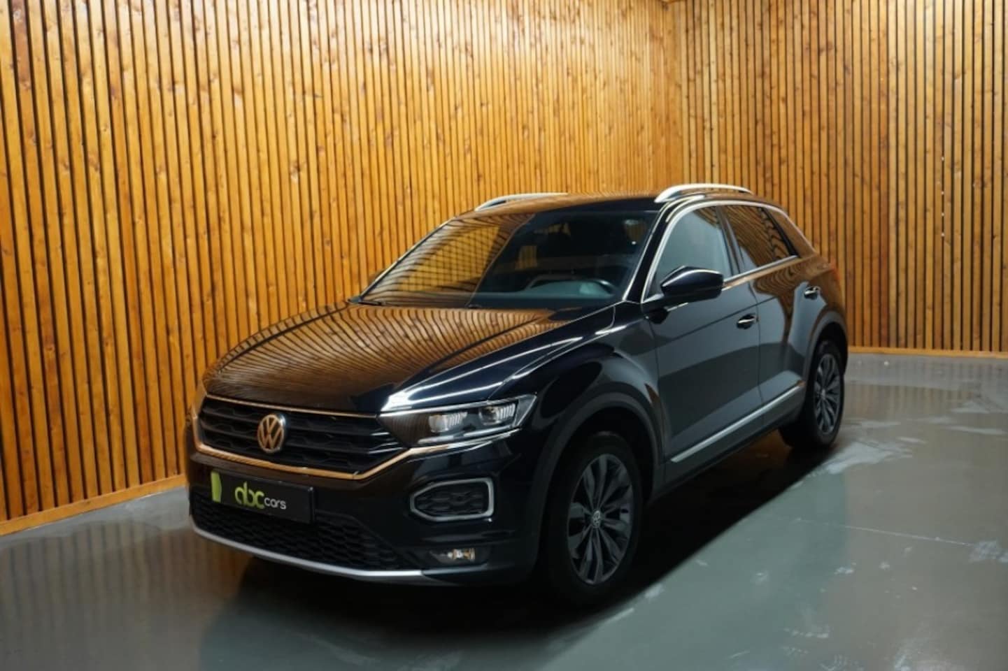 Volkswagen T-Roc - 1.5 TSI SPORT AUTOMAAT/ CLIMA/ NAVI - AutoWereld.nl