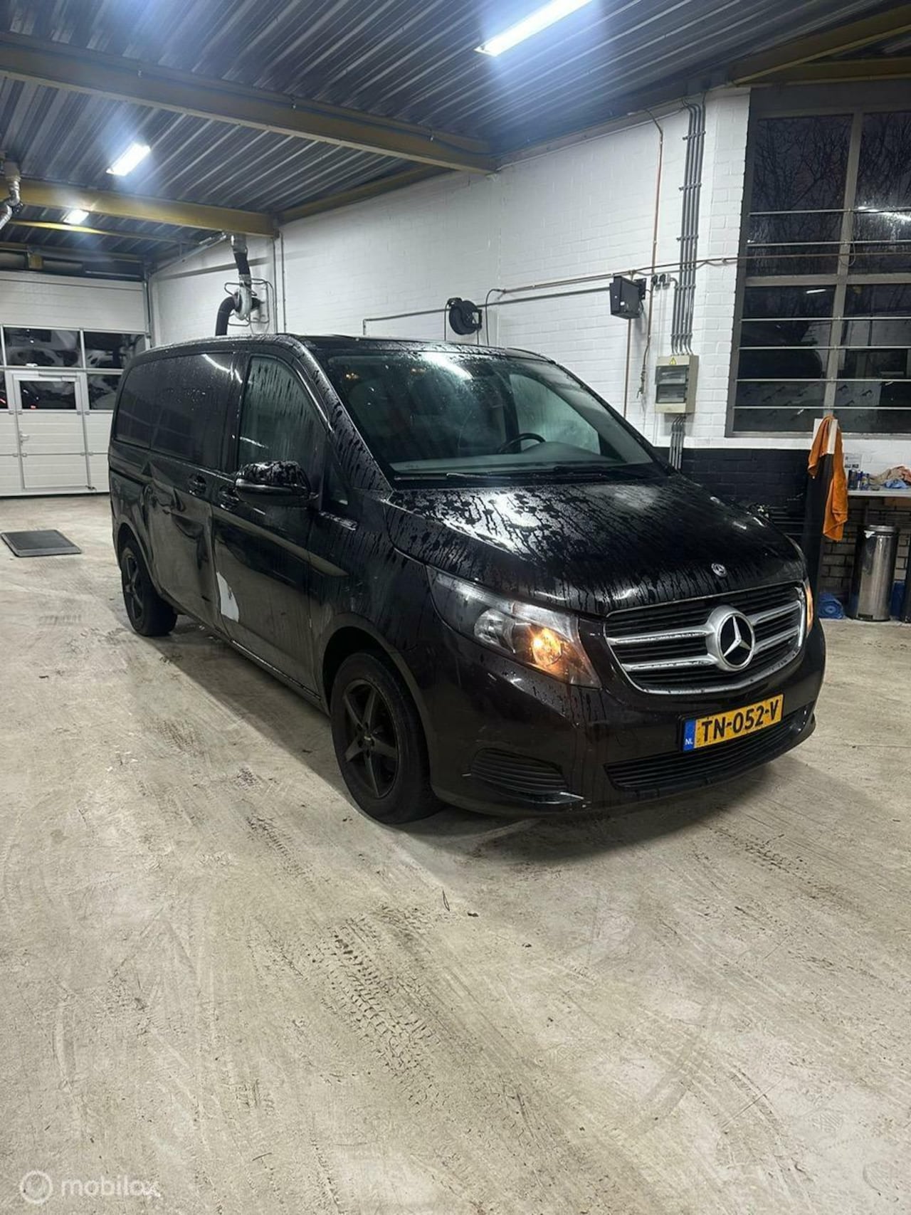 Mercedes-Benz V-klasse - 220d| Geel kenteken| Automaat | weinig km - AutoWereld.nl