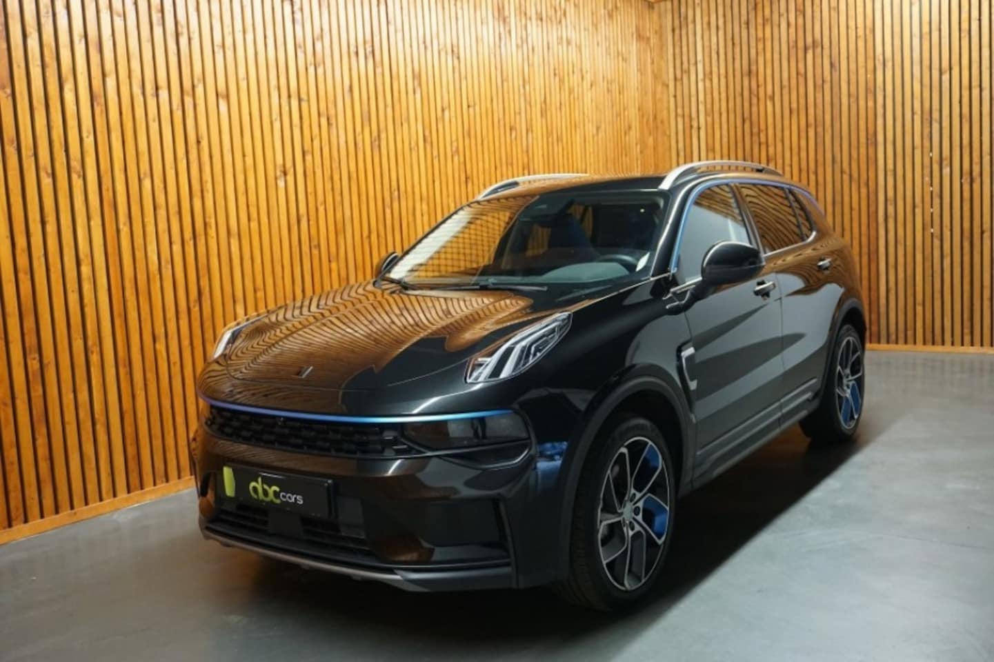 Lynk & Co 01 - 1.5 HYBRIDE AUTOMAAT/ MODEL 2022/ PANODAK - AutoWereld.nl