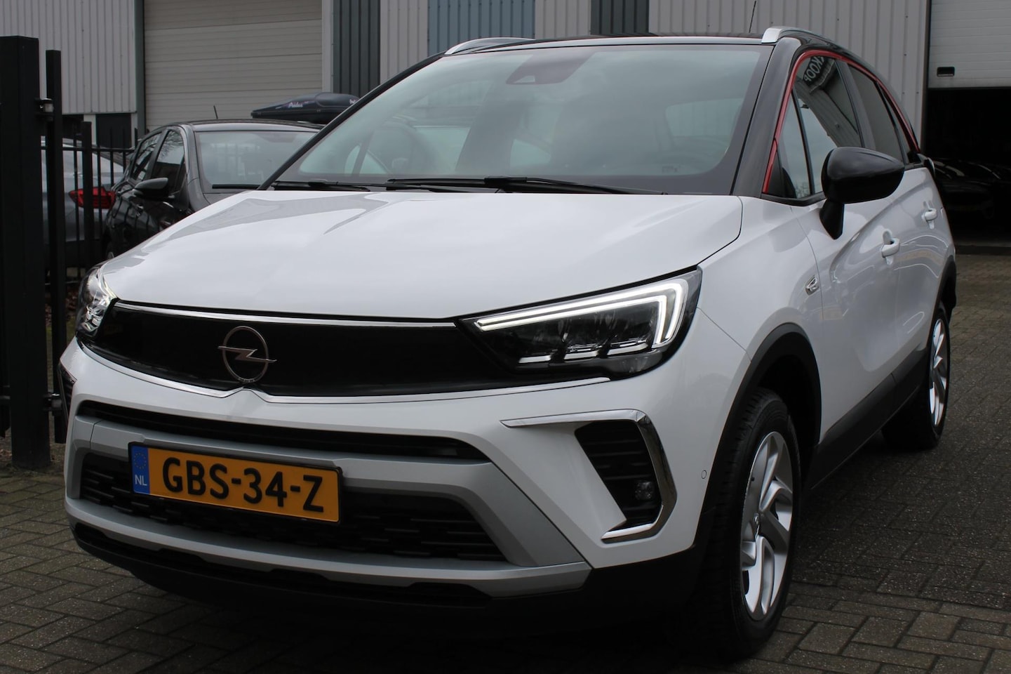 Opel Crossland - 1.2 Turbo GS Line Carplay LED Trekhaak Nw.staat! - AutoWereld.nl